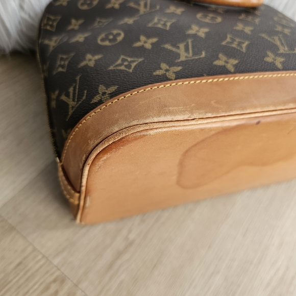 SOLD 🔥🔥Authentic Louis Vuitton Alma PM - Picture 10 of 17